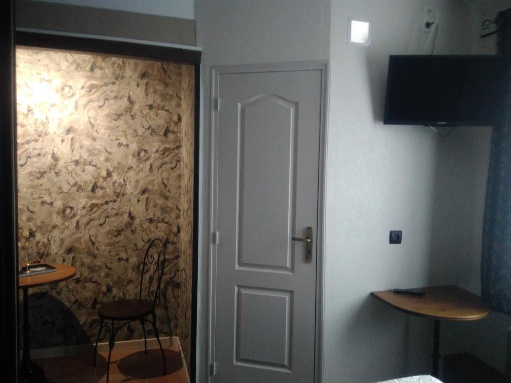 Le Charles Sanglier Hotel Orléans Buitenkant foto